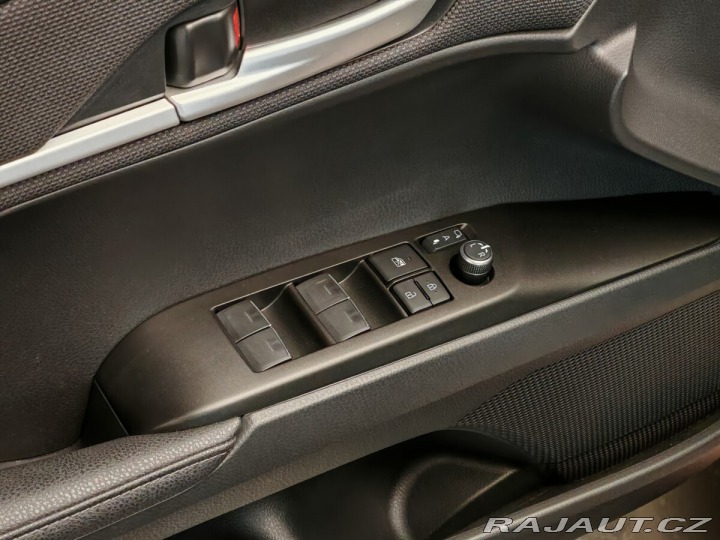 Toyota Camry 2,5 Hybrid CVT Comfort 2024