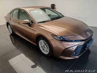 Toyota Camry 2,5 Hybrid CVT Comfort 2024