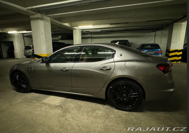 Maserati Ghibli  2022