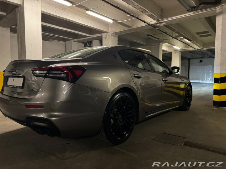 Maserati Ghibli 2022