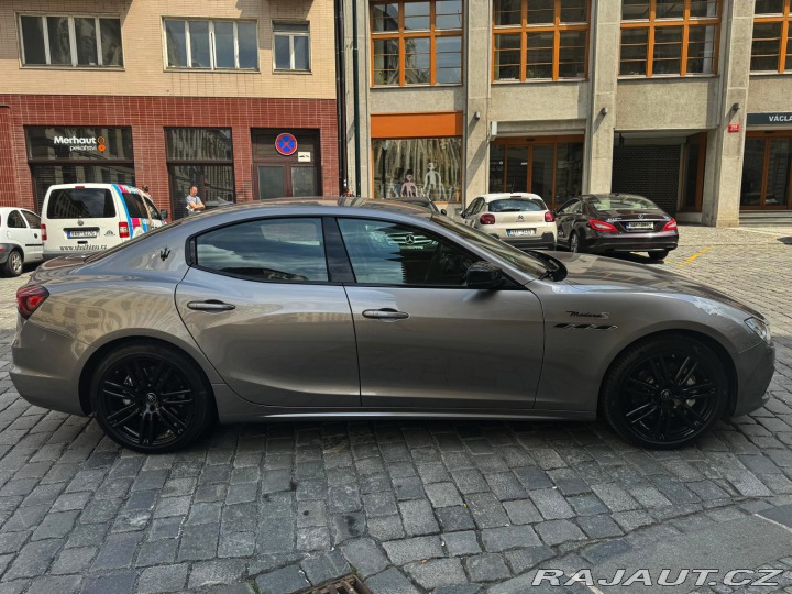 Maserati Ghibli 2022