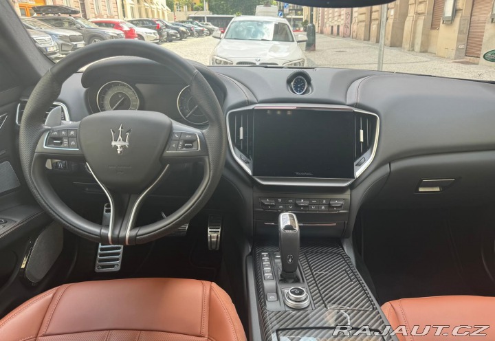 Maserati Ghibli 2022