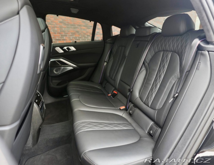 BMW X6 M60i 4.4 V8 xDrive *M SP 2024