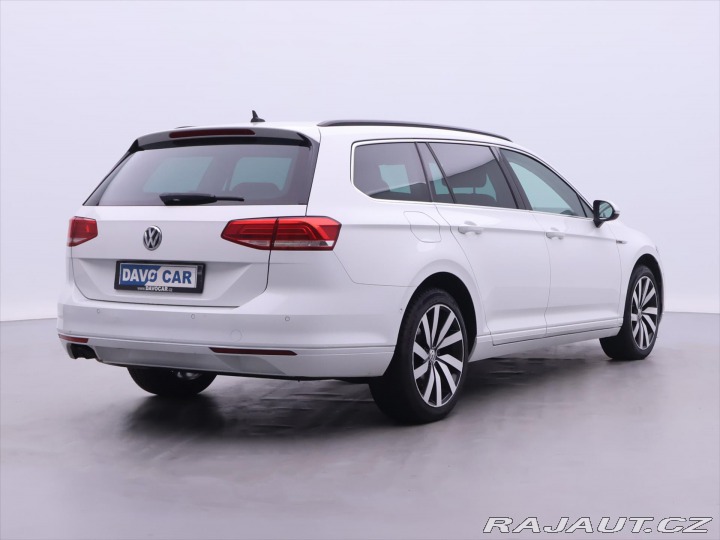 Volkswagen Passat 2,0 TDI 140kW 4M DSG CZ D 2015