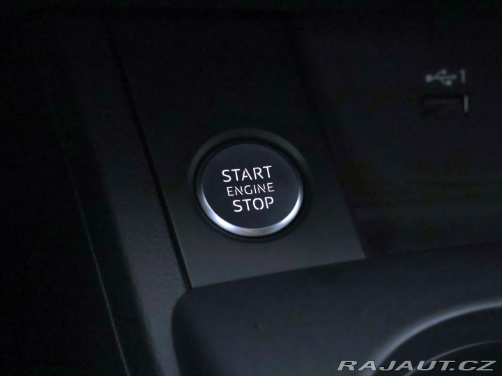 Audi A4 2,0 TDI S-line Virtual DP 2022