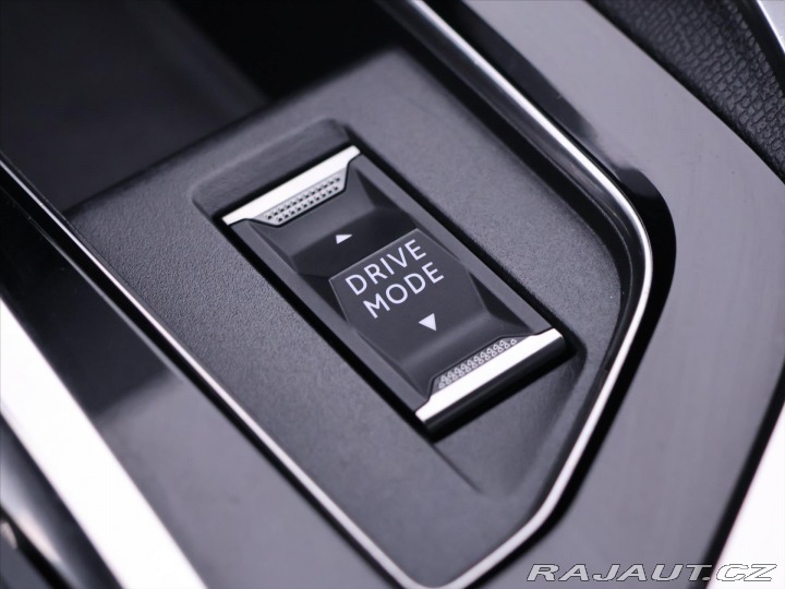 Peugeot 5008 1,5 HDI GT-line DPH 7-Mís 2022