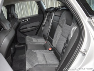 Volvo XC60 2,0 B4 FWD Core BLIS,bezk 2023
