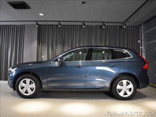 Volvo XC60 2,0 B4 AWD Core ,bezklíč 2023