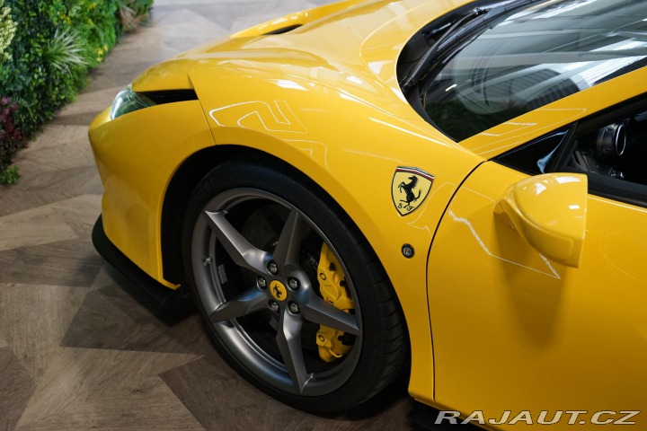 Ferrari F8 Spider LIFT LED ACC P-Dis 2023