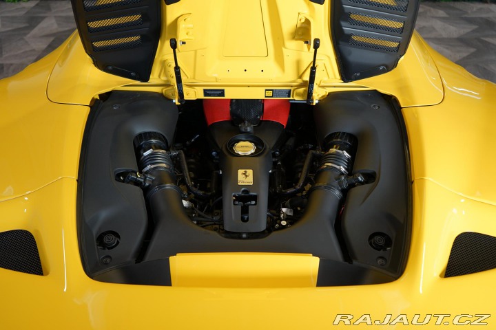 Ferrari F8 Spider LIFT LED ACC P-Dis 2023