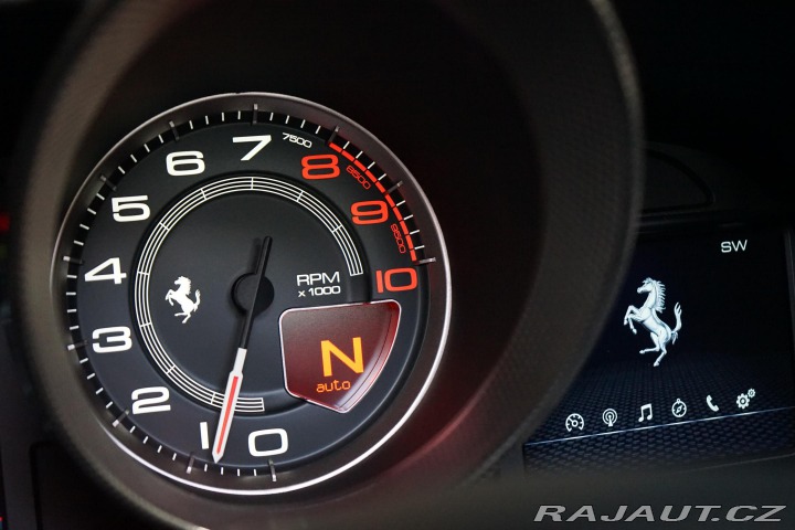 Ferrari F8 Spider LIFT LED ACC P-Dis 2023