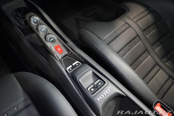 Ferrari F8 Spider LIFT LED ACC P-Dis 2023