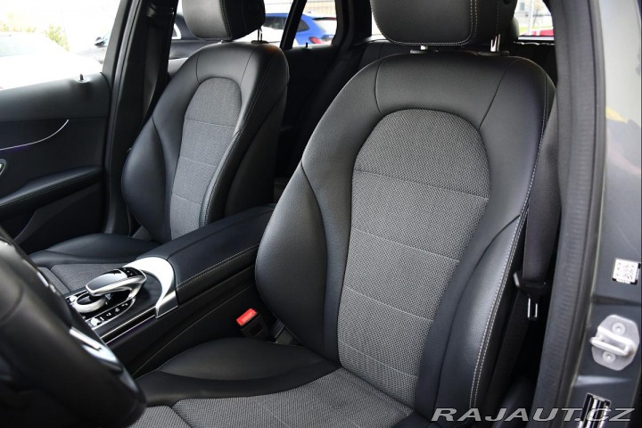 Mercedes-Benz C 300de pHEV REZERVACE 2020