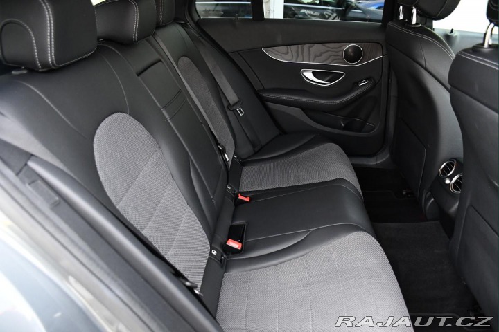 Mercedes-Benz C 300de pHEV TAŽNÉ LED CARP 2020