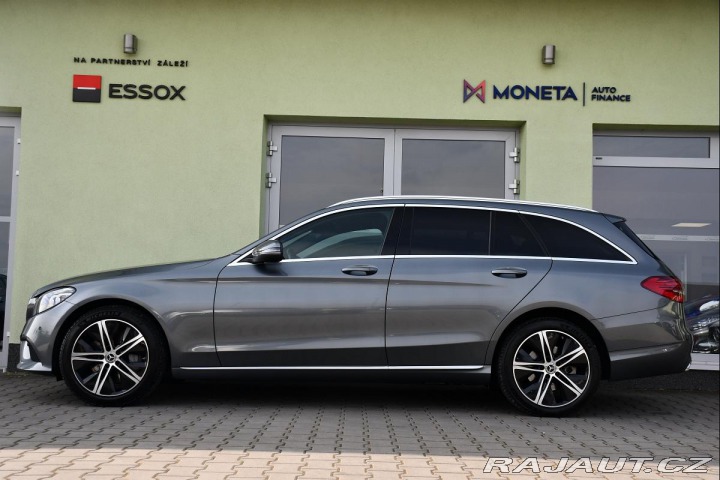 Mercedes-Benz C 300de ACC TAŽNÉ LED CARPL 2020