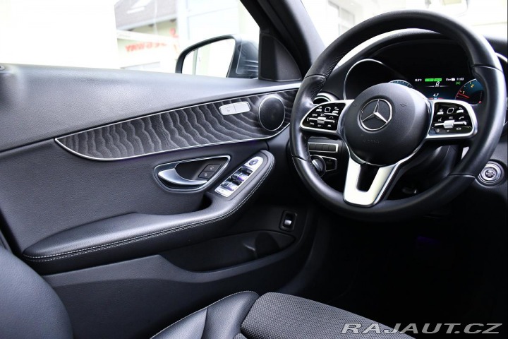 Mercedes-Benz C 300de pHEV TAŽNÉ LED CARP 2020