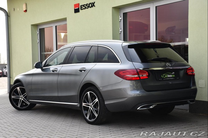 Mercedes-Benz C 300de pHEV TAŽNÉ LED CARP 2020