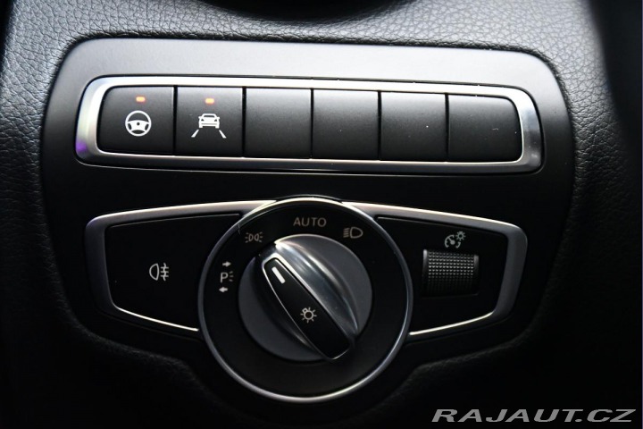 Mercedes-Benz C 300de ACC TAŽNÉ LED CARPL 2020