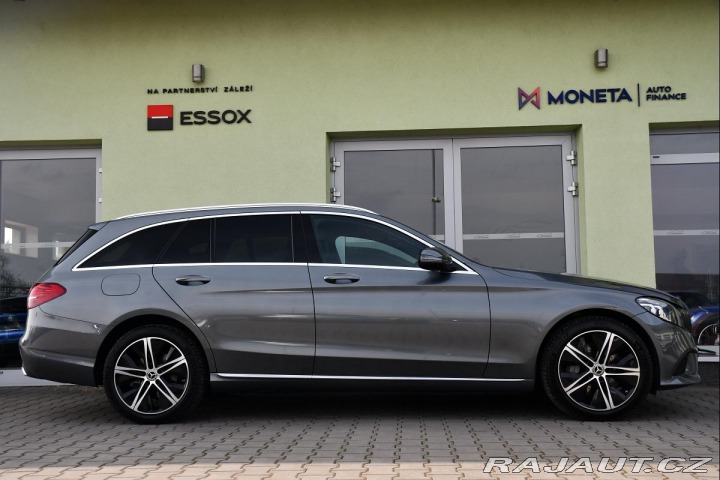 Mercedes-Benz C 300de ACC TAŽNÉ LED CARPL 2020