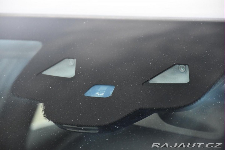 Mercedes-Benz C 300de ACC TAŽNÉ LED CARPL 2020