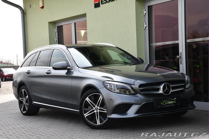 Mercedes-Benz C 300de ACC TAŽNÉ LED CARPL 2020