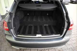 Mercedes-Benz C 300de ACC TAŽNÉ LED CARPL 2020
