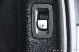 Mercedes-Benz C 300de ACC TAŽNÉ LED CARPL 2020
