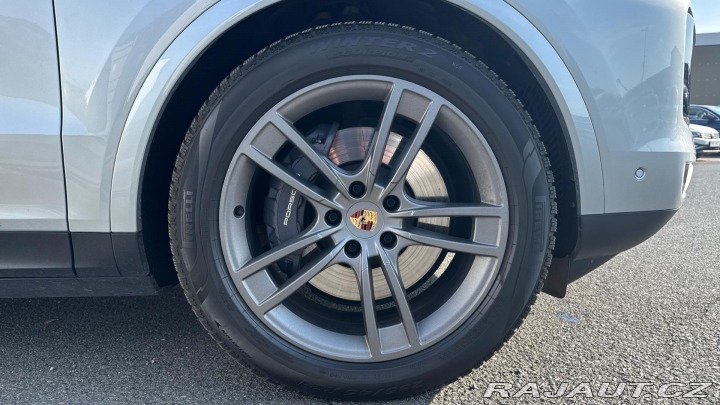 Porsche Cayenne E-Hybrid 2024