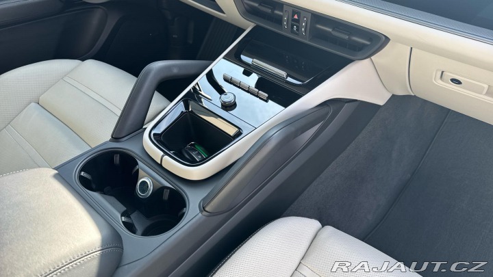 Porsche Cayenne E-Hybrid 2024