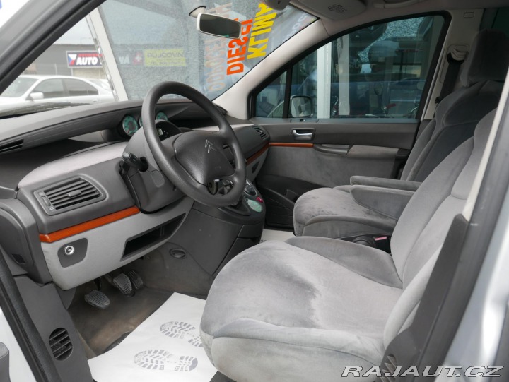 Citroën C8 2,2 HDi 94kW REZERVACE 2006