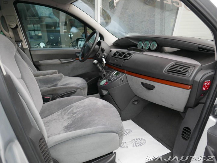 Citroën C8 2,2 HDi 94kW REZERVACE 2006
