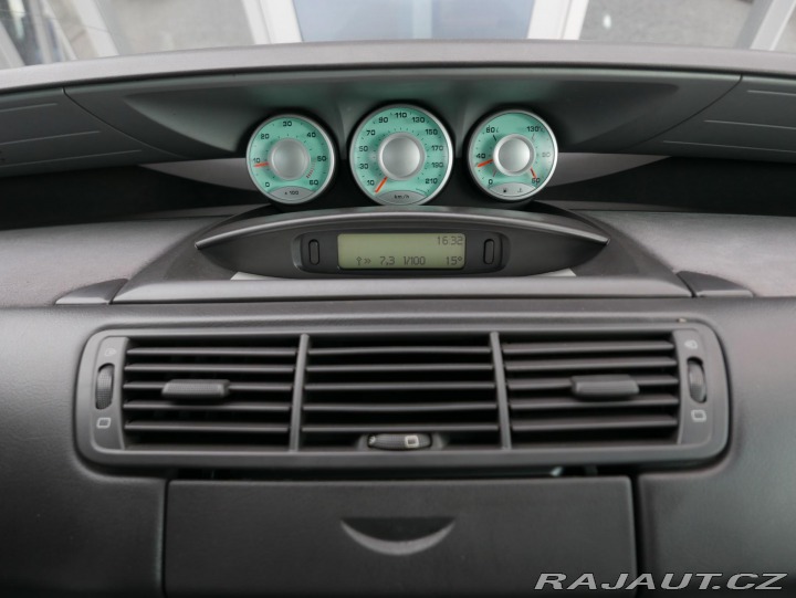 Citroën C8 2,2 HDi 94kW REZERVACE 2006