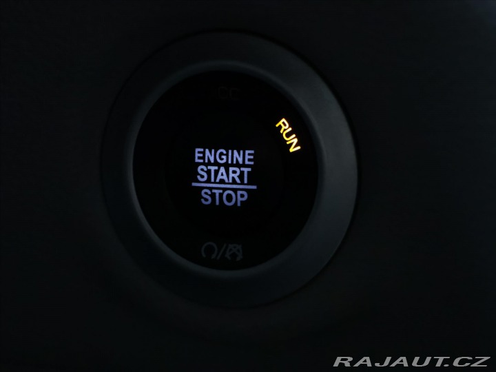 Chrysler Pacifica 3,6 L 211kW V6 8-Míst ACC 2020