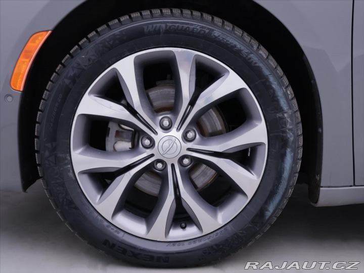 Chrysler Pacifica 3,6 L 211kW V6 8-Míst ACC 2020