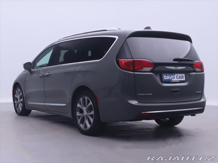 Chrysler Pacifica 3,6 L 211kW V6 8-Míst ACC 2020