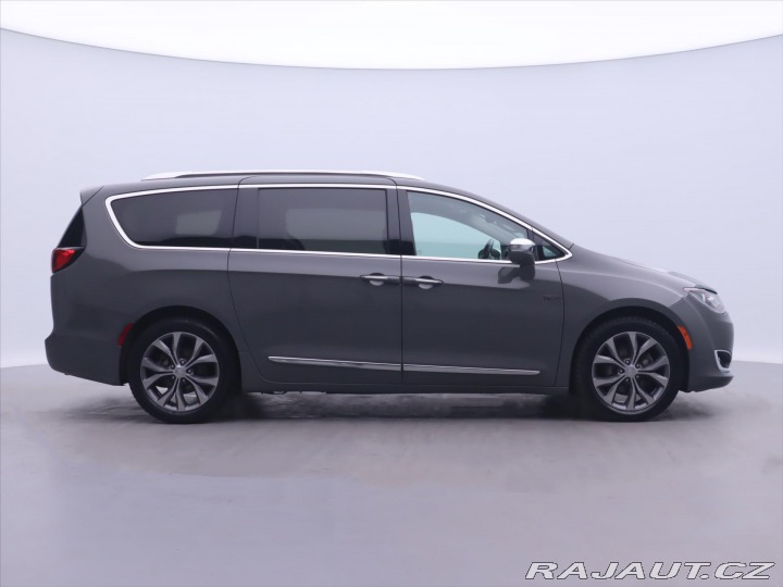 Chrysler Pacifica 3,6 L 211kW V6 8-Míst ACC 2020
