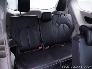 Chrysler Pacifica 3,6 L 211kW V6 8-Míst ACC 2020