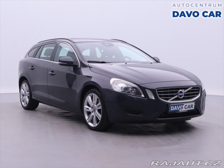 Volvo V60 2,0 D4 120kW Aut. MOMENTU 2011