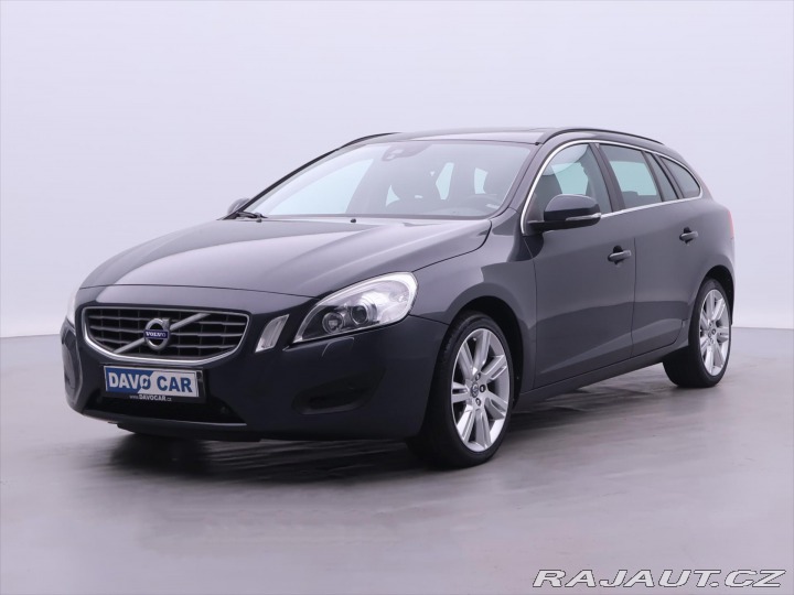 Volvo V60 2,0 D4 120kW Aut. MOMENTU 2011