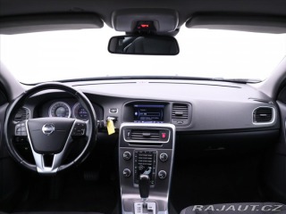 Volvo V60 2,0 D4 120kW Aut. MOMENTU 2011