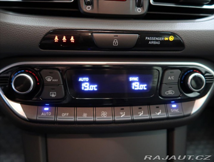 Hyundai i30 1,5 T-GDI Family Smart A 2022