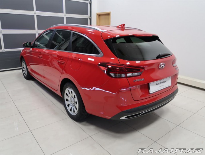 Hyundai i30 1,5 T-GDI Family Smart A 2022