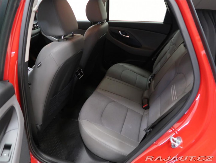 Hyundai i30 1,5 T-GDI Family Smart A 2022
