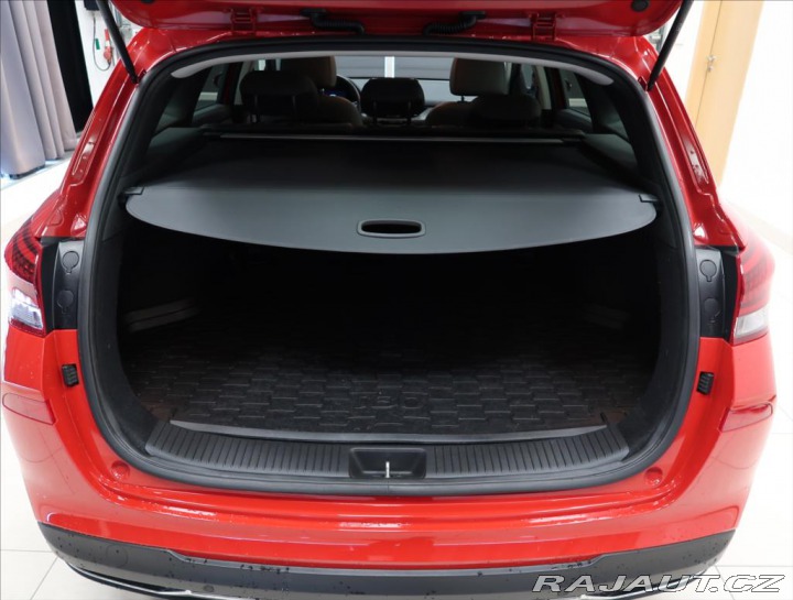 Hyundai i30 1,5 T-GDI Family Smart A 2022