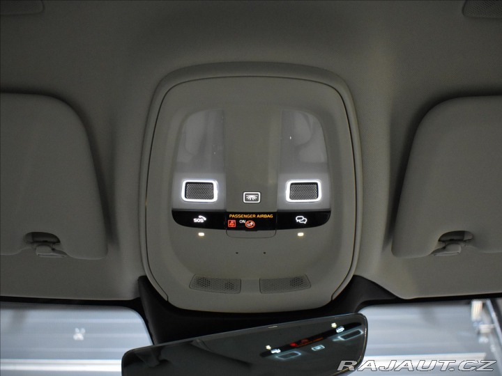 Volvo V60 2,0 T6 AWD Plus Dark 2025