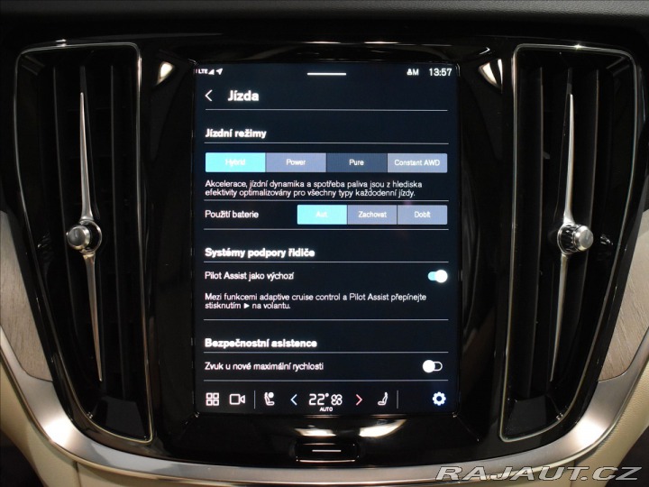 Volvo V60 2,0 T6 AWD Plus Dark 2025