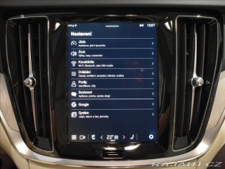 Volvo V60 2,0 T6 AWD Plus Dark 2025
