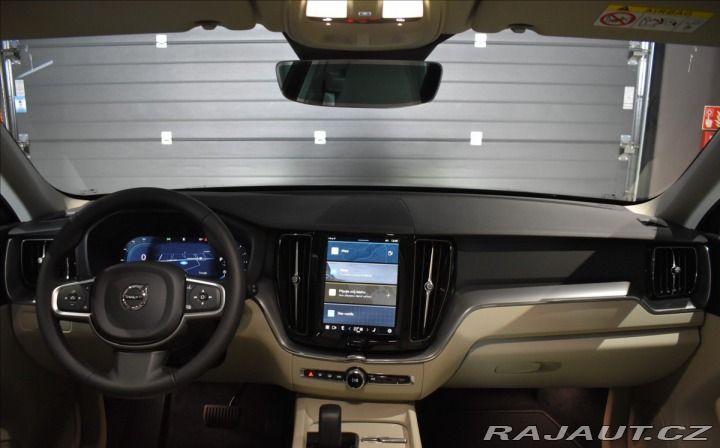 Volvo XC60 2,0 B5 AWD Core 2025