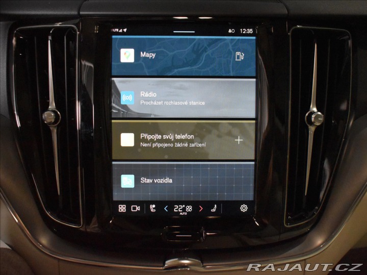 Volvo XC60 2,0 B5 AWD Core 2025