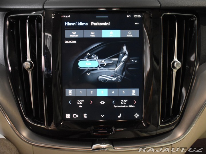 Volvo XC60 2,0 B5 AWD Core 2025